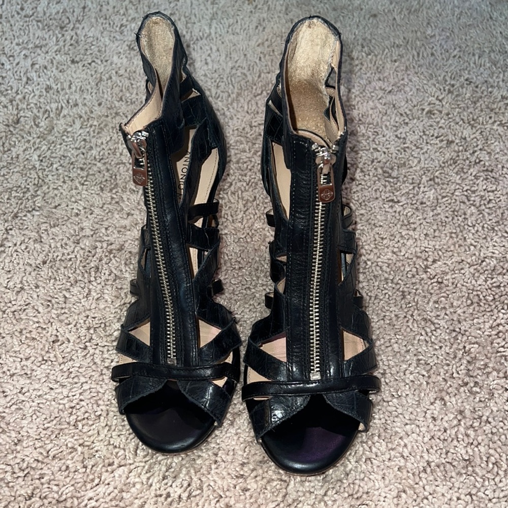 Antonio Melani black heels